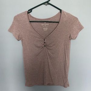 American Eagle V neck